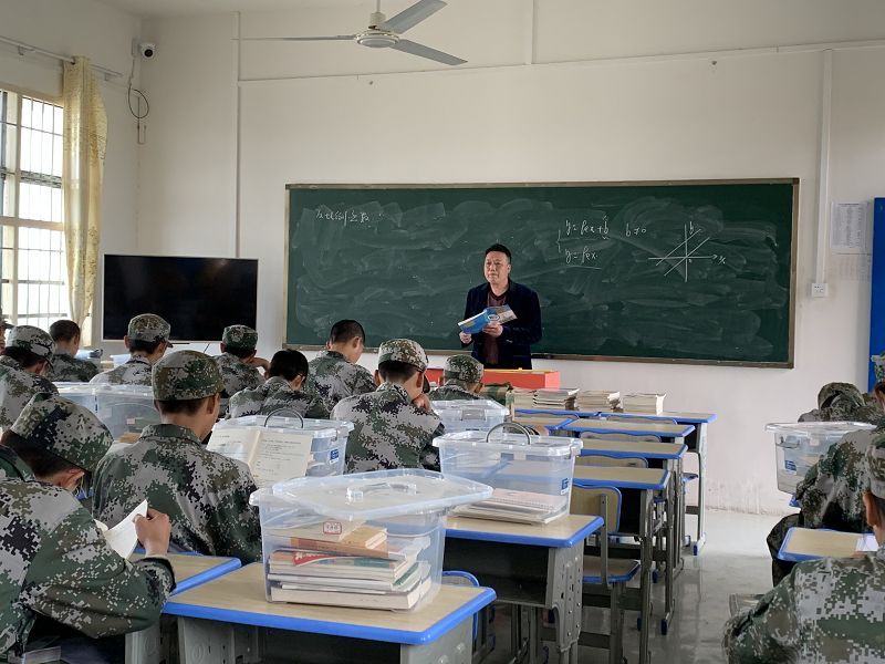 青少年常见心理问题(孩子青春期脾气暴躁怎么办)