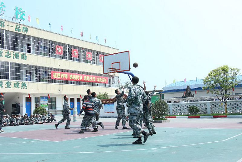 孩子沉迷玩手机的原因(孩子沉迷玩手机怎么办)
