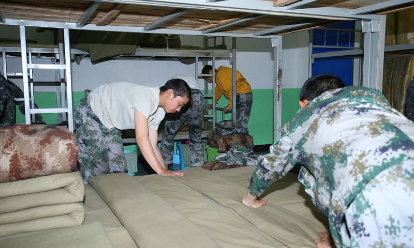 1-2203241HK9118.jpg