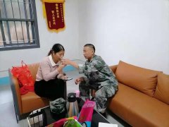 是什么让叛逆任性的他飞奔向父母?