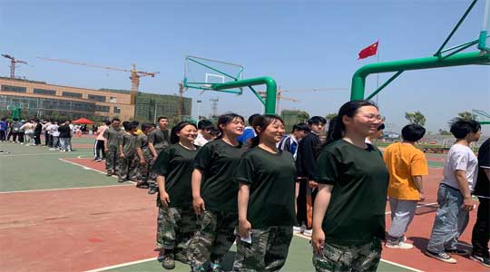 孩子初二厌学，家长怎么应对孩子厌学呢?