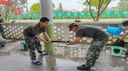 叛逆孩子抽烟、喝酒、爱打架，家长如何教育叛逆期的孩子?