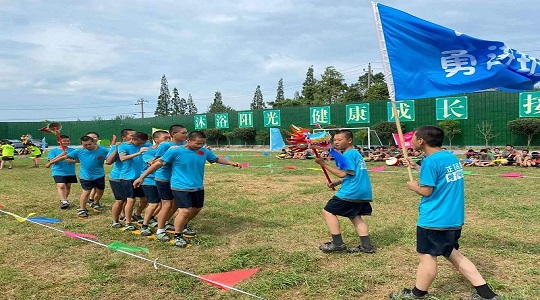 青少年成长应该引起广泛关注；青少年十大心理问题有哪些?